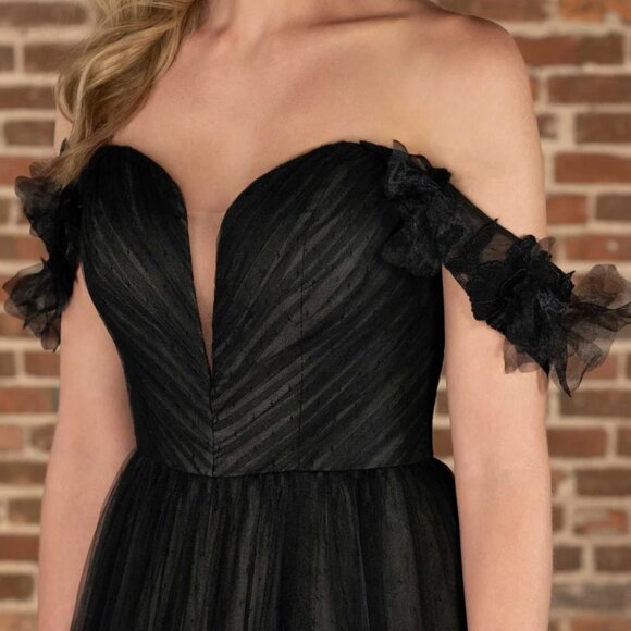 BLACK WEDDING DRESS : ESSENSE OF AUSTRALIA  D3734 - Picture 15 of 15